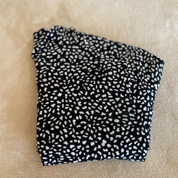 Sanctuary Animal Print Lightweight Turtleneck Top - Size L - Picture 11 of 12